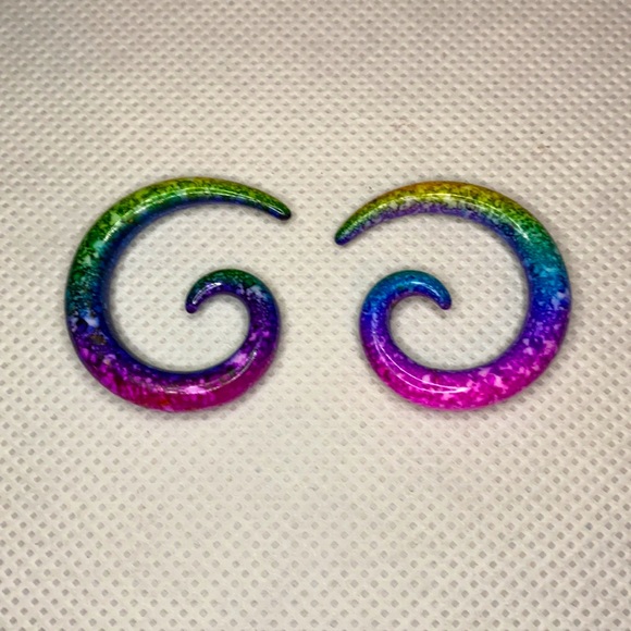 Rainbow Speckled Spiral Ear Tapers 2g - Picture 2 of 2
